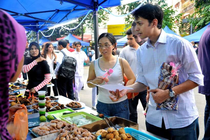 Kuala Lumpur: Half Day Local Food Walking Tour - River of Life and Masjid Jamek: a useful opening lesson