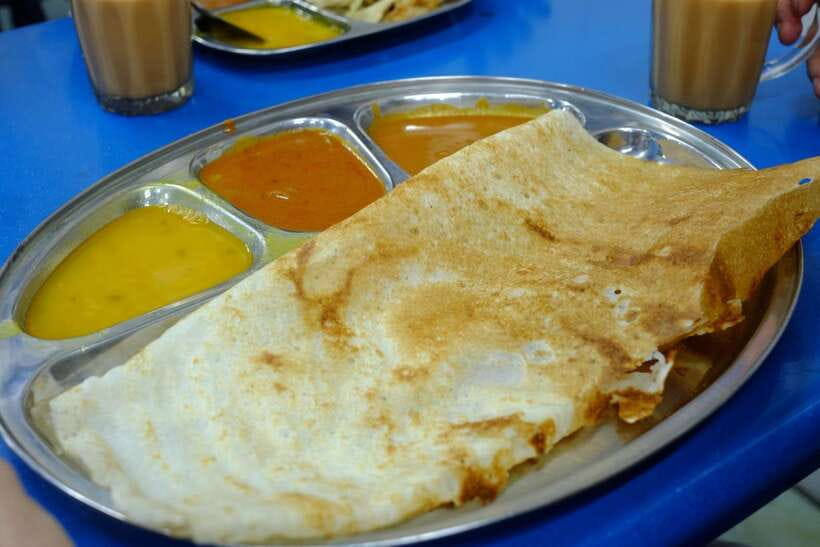 Kuala Lumpur: Nightlife Street Food Tour with 6 Tastings - Visit Sri Maha Mariamman Temple