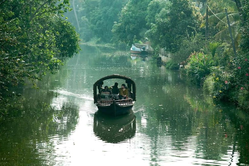 Kumarakom: Sunset Cruise with Village Life and Local Food - How much value do you get for $65?