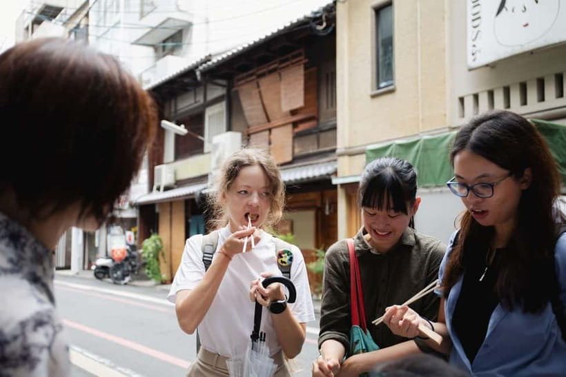 Kyoto: Local Food Tasting Tour at the Nishiki Market - How the pace feels in practice