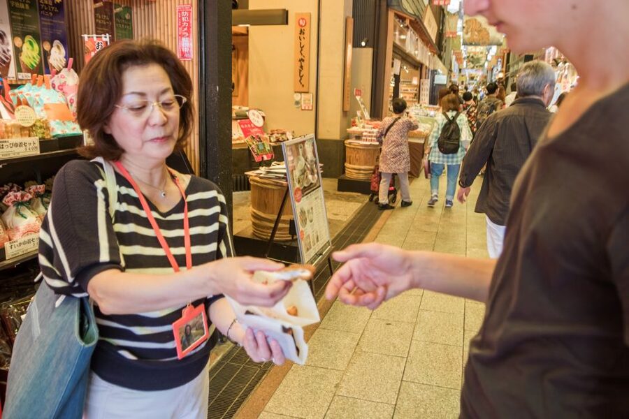 Kyoto: Nishiki Market Food Tour - Should you book the Nishiki Market Food Tour?