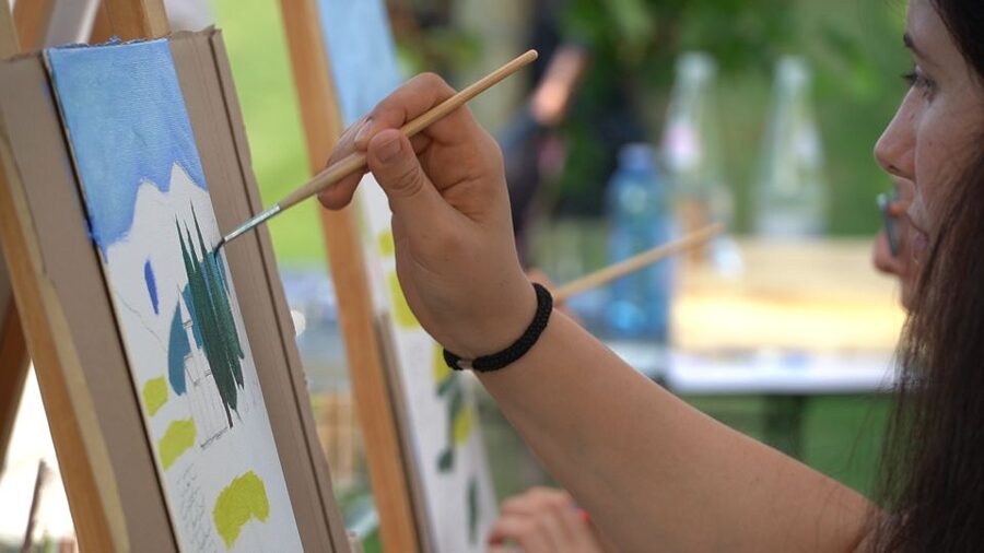 Lazise: Painting Expereince with Wine and Local Food Platter - Key points to know before you book
