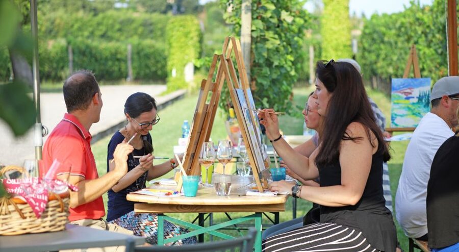 Lazise: Painting Expereince with Wine and Local Food Platter - Should you book the Le Ginestre painting experience?