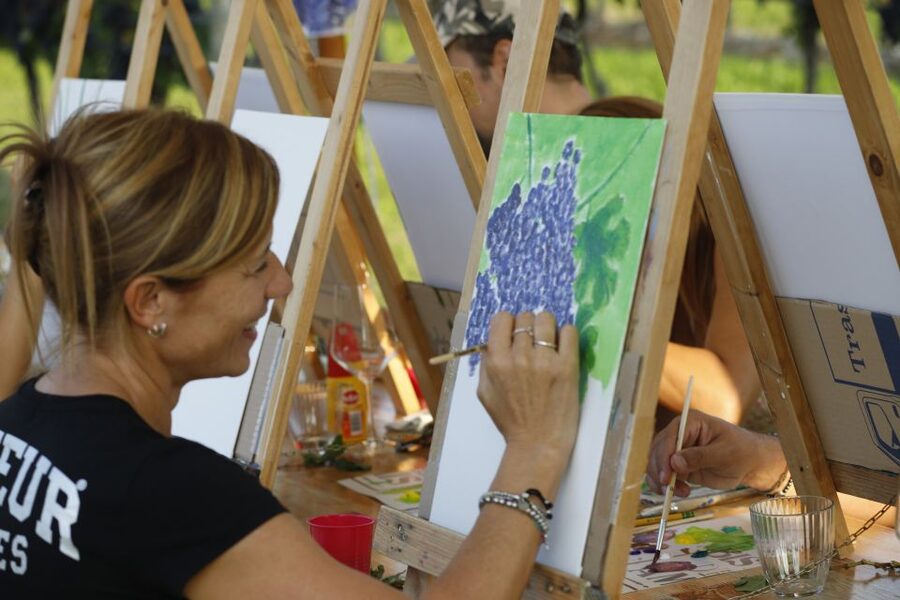 Lazise: Painting Expereince with Wine and Local Food Platter - Is $58 a fair price?