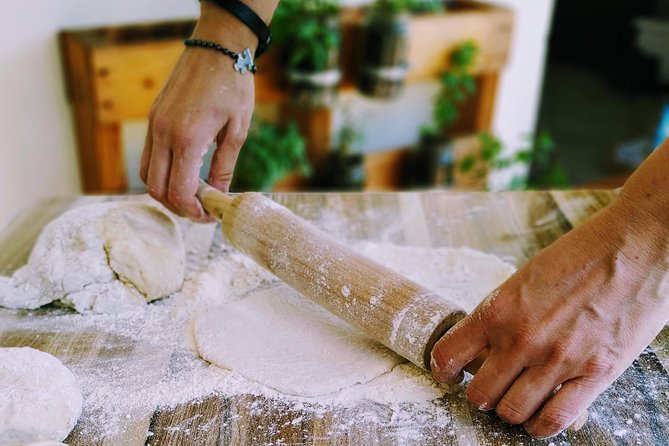 Learn To Make Pita And Gyros For Dinner In Athens - Who will enjoy the three-hour format