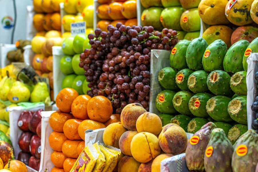 Lima: Historic Center Street Food, Market, and Eateries Tour - Chinatowns flavors and the chifa connection