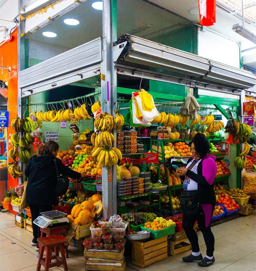 Lima: Street Food Tasting Tour with Pisco Sour Class - Chorrillos Pier and Lima’s coastal food culture