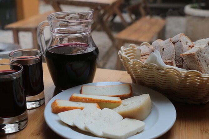 Lisbon 4 Foodies Tour - From Street Food to Awarded Chefs’ Portuguese Delicacies - Starting at Rossio Train Station
