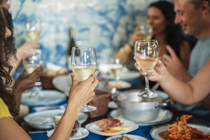 Lisbon: Baixa Food Walking Tour with Drinks - Dietary needs and menu limits