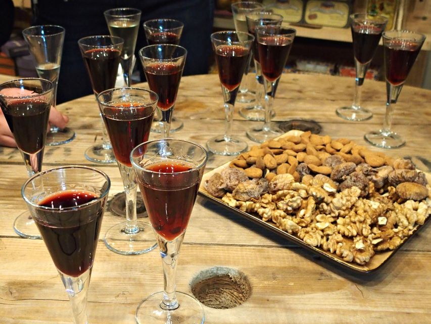 Lisbon: Evening Local Food Crawl with Drink Pairings - Local wine, beer, Moscatel, and food pairings