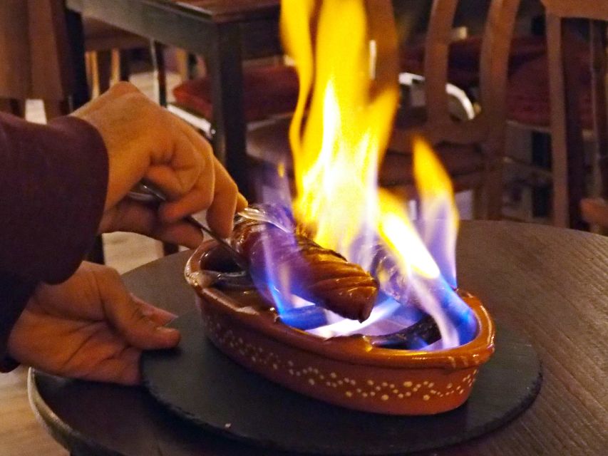 Lisbon: Evening Local Food Crawl with Drink Pairings - The walking pace and the Lisbon hills