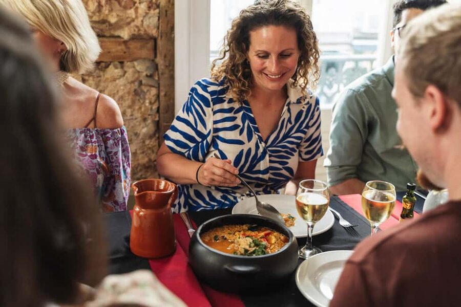 Lisbon: Food Crawl Walking Tour with Local Tastings - Baixa, Rossio, and the earthquake story