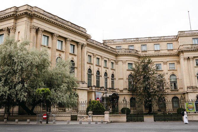 Local Food and History Tour of Bucharest with Local Foodie - Price, group size, and what the fee really covers