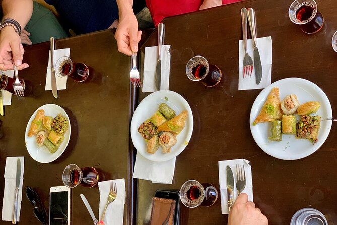 Local Food, History and Hidden Places Walking Tour in Istanbul - Süleymaniye and a 1970 döner counter