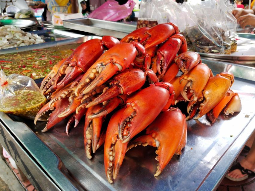 Local Life, Culture & Food Walking Tour at Chinatown - Thai-Chinese food, from pork belly to herbal tea