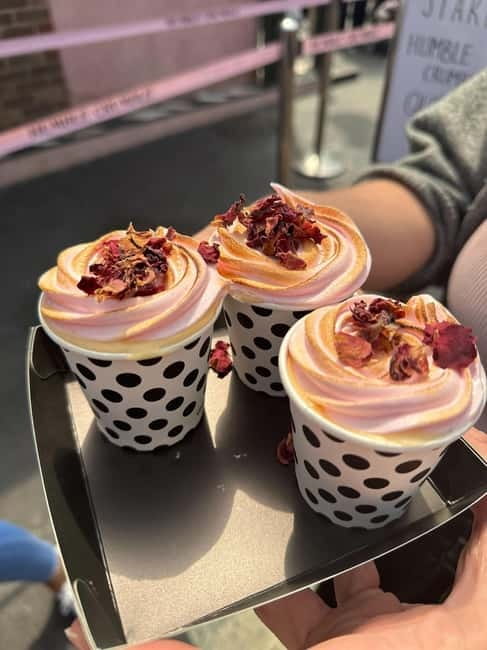 London: Borough Market Food Tour with Local Guide - Start at Tooley Street with breakfast