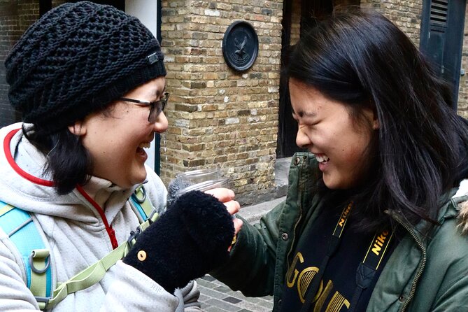 London Bridge & Borough Market Food Tour with 7 Authentic Dishes - Dessert, English tea, and the secret dish