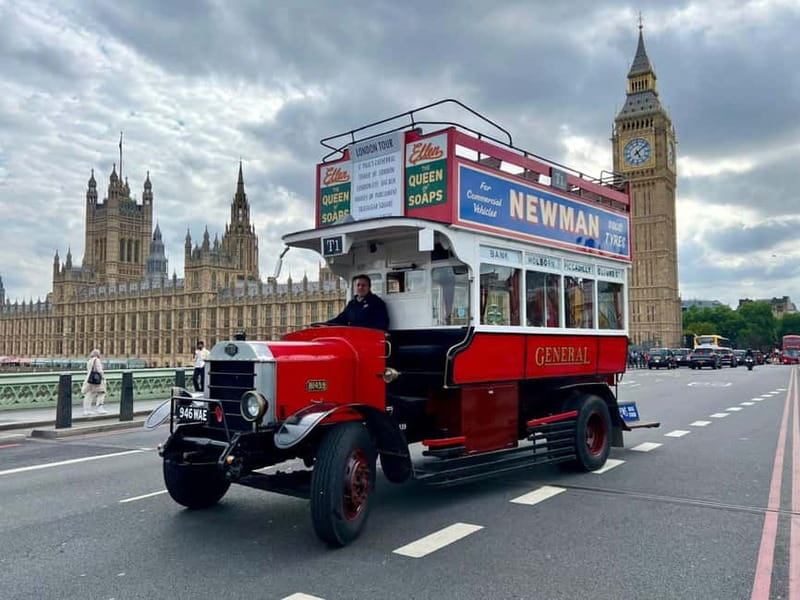 London: Christmas Lights & Bites Tour - A Christmas ride with an old London soul