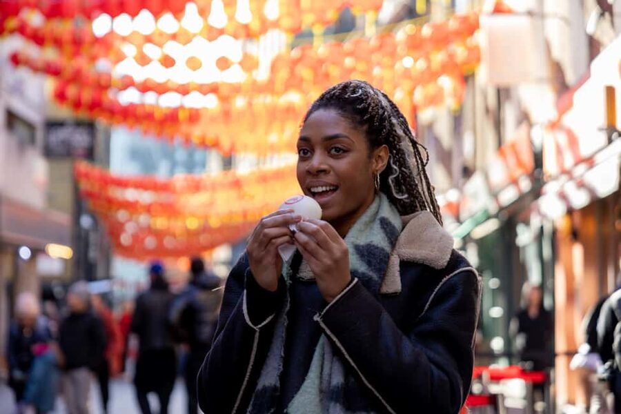 London's Best Bites: Soho & Chinatown Food Walking Tour - The guides create much of the value