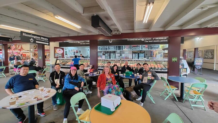 Los Angeles: Original Farmers Market Food & History Tour - Pizza at Los Angeles’s first pizzeria