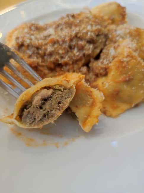 Lucca: Guided Food Walking Tour with Tastings - Walking past Lucca’s sights between courses