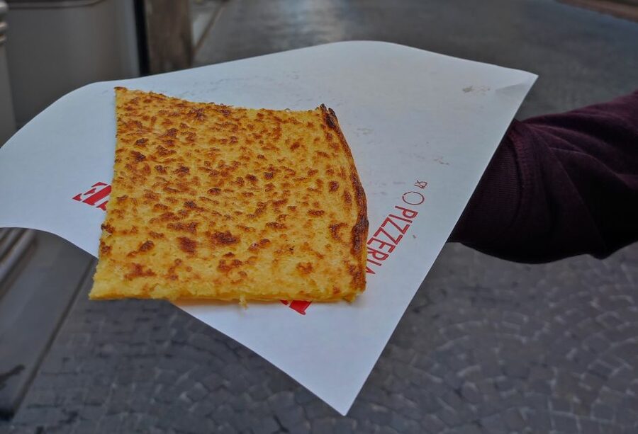 Lucca: Guided Food Walking Tour with Tastings - Cecina, bakery foods, and the simple side of Tuscany
