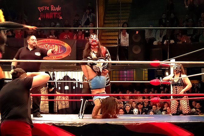 Lucha Libre wrestling show, tacos and beer with artist - The short lesson that changes the show