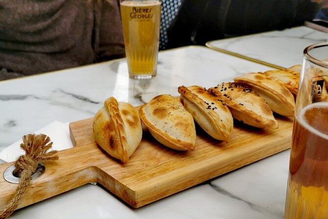 Lyon: Street Food Tour - First Arrondissement and Place des Terreaux