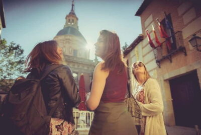 Madrid: Guided Walking Tour with Churros and Hot Chocolate