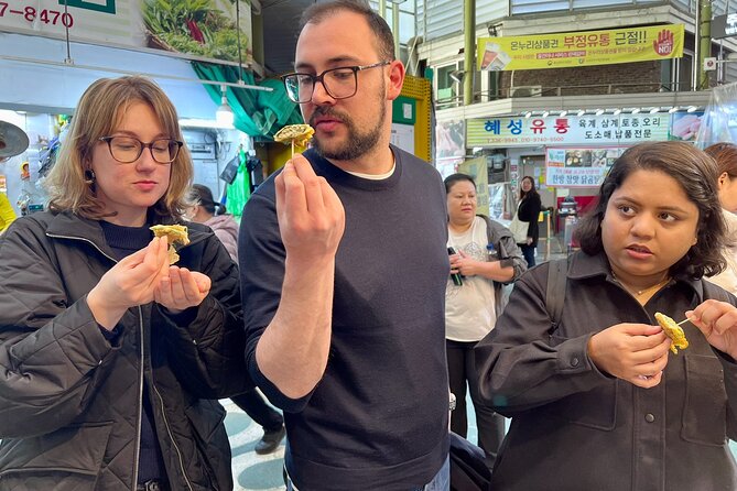 Mangwon Market Food tour By Locals; Cheap Eats to Fancy Feast - From market stalls to Mangwon Hangang Park