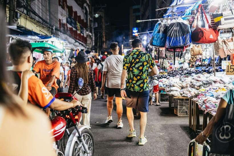 Manila: Guided Night Market Experience - Binondo and the older Chinatown connection