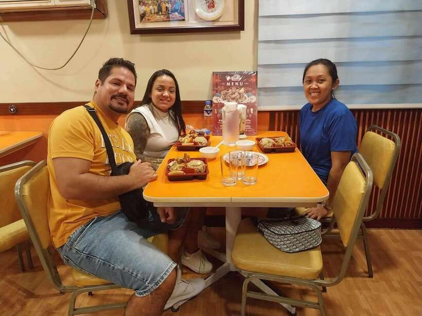 Manila: Intramuros and Chinatown Food Tour with Food Samples - Eating your way through Binondo
