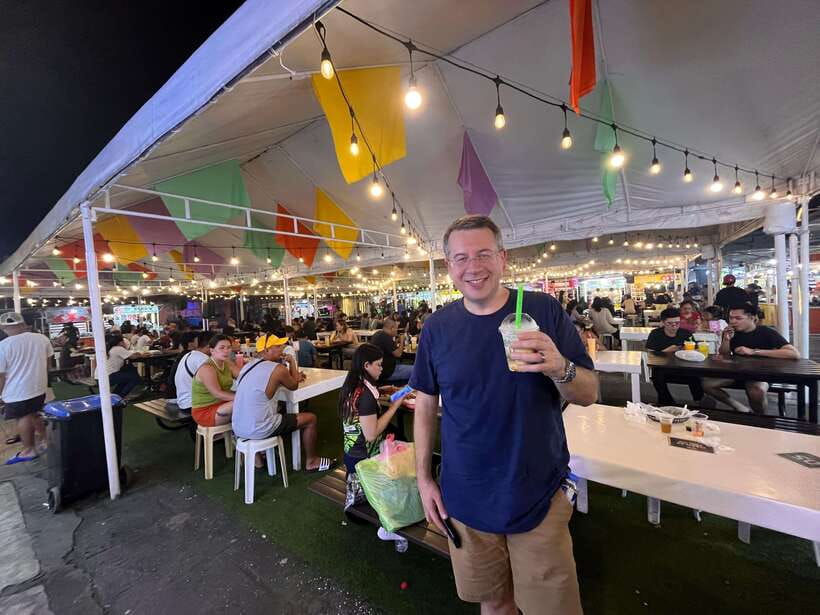 Manila Night Market with Local Guide - Bargaining without making it awkward