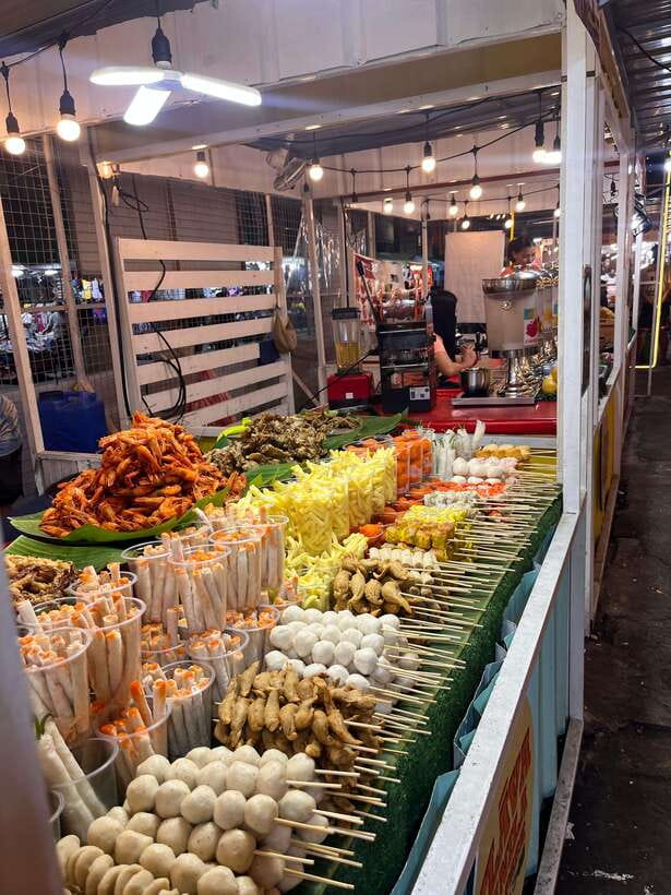 Manila Night Market with Local Guide - Tutuban Night Market after the malls close