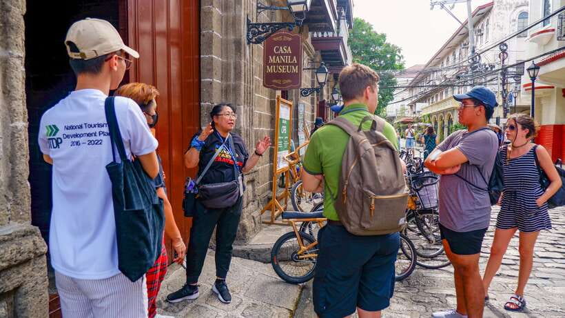 Manila: Sightseeing and Food Walking Tour with Tastings - Should you book it?