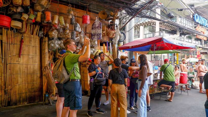 Manila: Sightseeing and Food Walking Tour with Tastings - Who should book this Manila tour