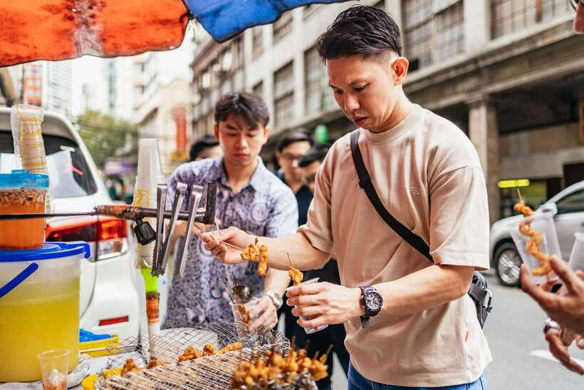 Manila: Street Food and Drinks Walking Tour with Tastings - The bold choices: balut, intestines, and shrimp paste