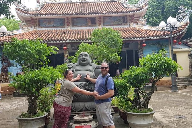 MARBLE MOUNTAIN-AM PHU Cave & HOI AN -Colourful Lantern Boat Ride - Lanterns, market stalls, and the evening river