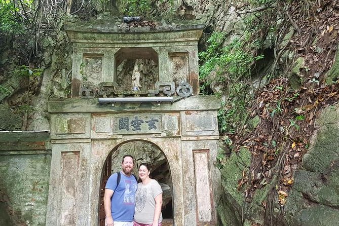 Marble Mountains - Hoi An City- Night Market- Sampan Boat Ride - The 25-minute sampan ride beneath the lanterns