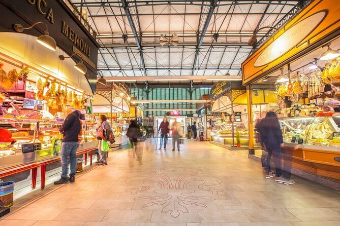 Market Food Tour in Florence + 4 courses lunch Cooking Class - Who should book this Florence food tour?