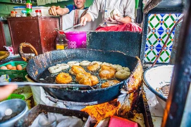 Marrakech: Street Food Tour by Night - Why a food tour works well on your first night
