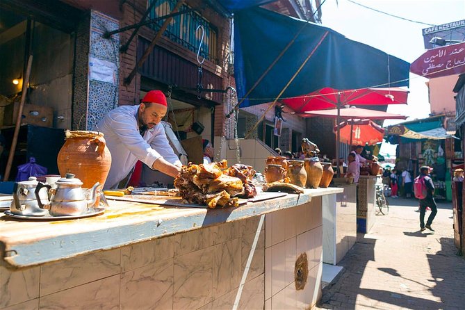 Marrakech: Street Food Tour by Night - How the guides shape the evening