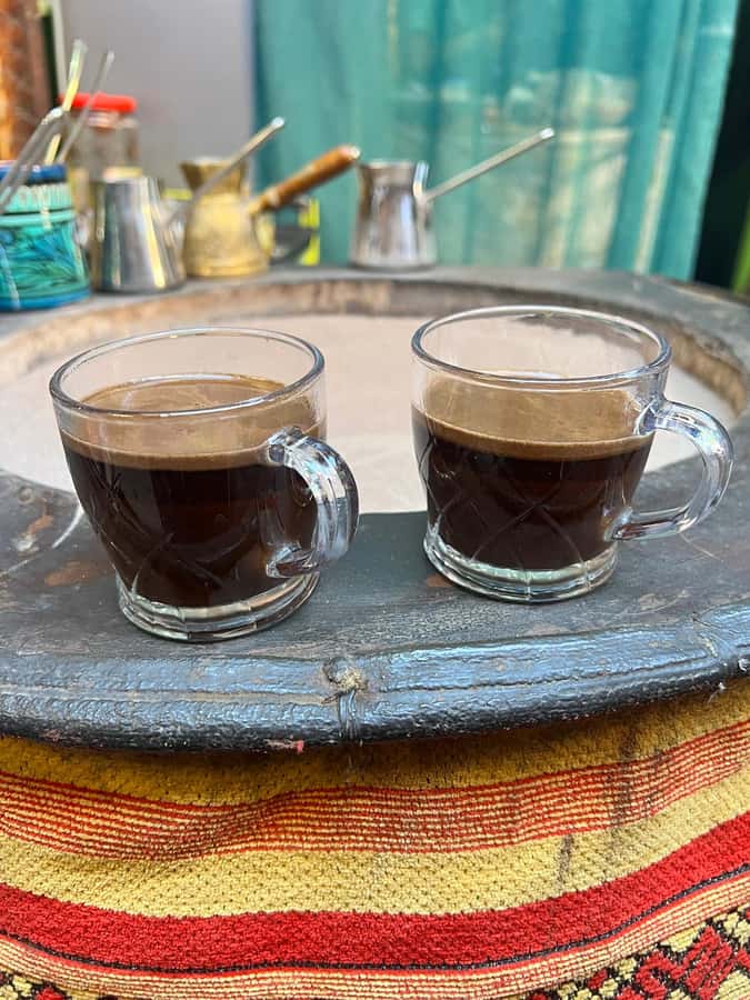 Marrakesh: Guided Street Food Tasting by Locals - Watching méchoui and tasting tangia