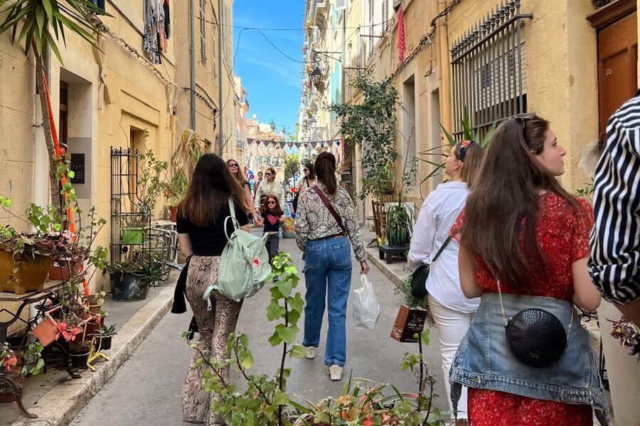 Marseille: No-Diet Club Local Food Tasting and Walking Tour - Savory stops, market food, and the big appetite factor