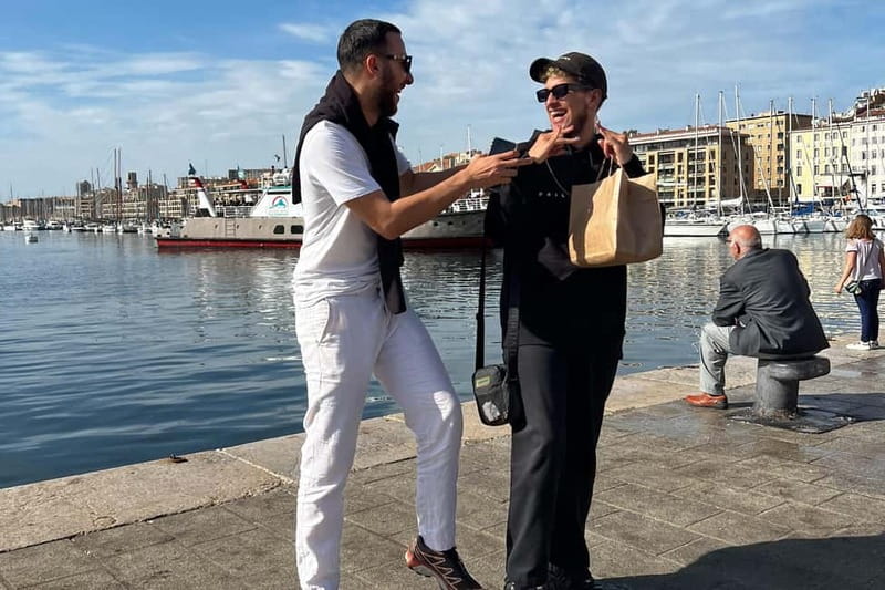 Marseille: No-Diet Club Local Food Tasting and Walking Tour - What the guides add