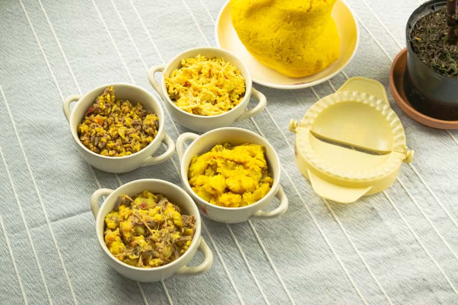 Medellin: Learn to make Colombian empanadas from scratch - Choosing between meat, chicken, and vegetarian fillings