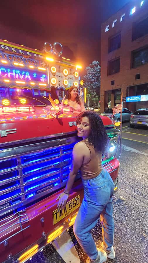 Medellin: Party Bus with DJ & Street Food Tastings - What the guide and DJ add