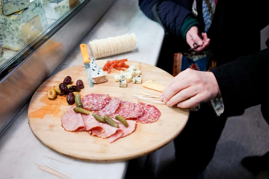 Melbourne Flavors: Queen Victoria Market Food Tour - Practical details that can shape your morning
