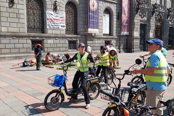 Mexico City E-Bike Tour with a taco and churros stop - El Ángel connects Reforma to modern Mexico