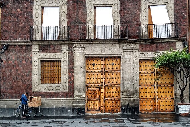 Mexico City: Hidden Markets, Street Food & Salsa-Making Tour - Walking, clothing, weather, and comfort